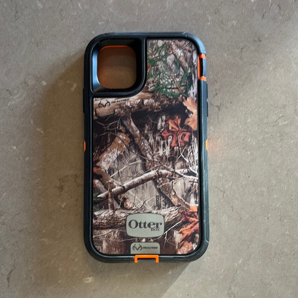 Camo OtterBox case. Real tree. iPhone 11